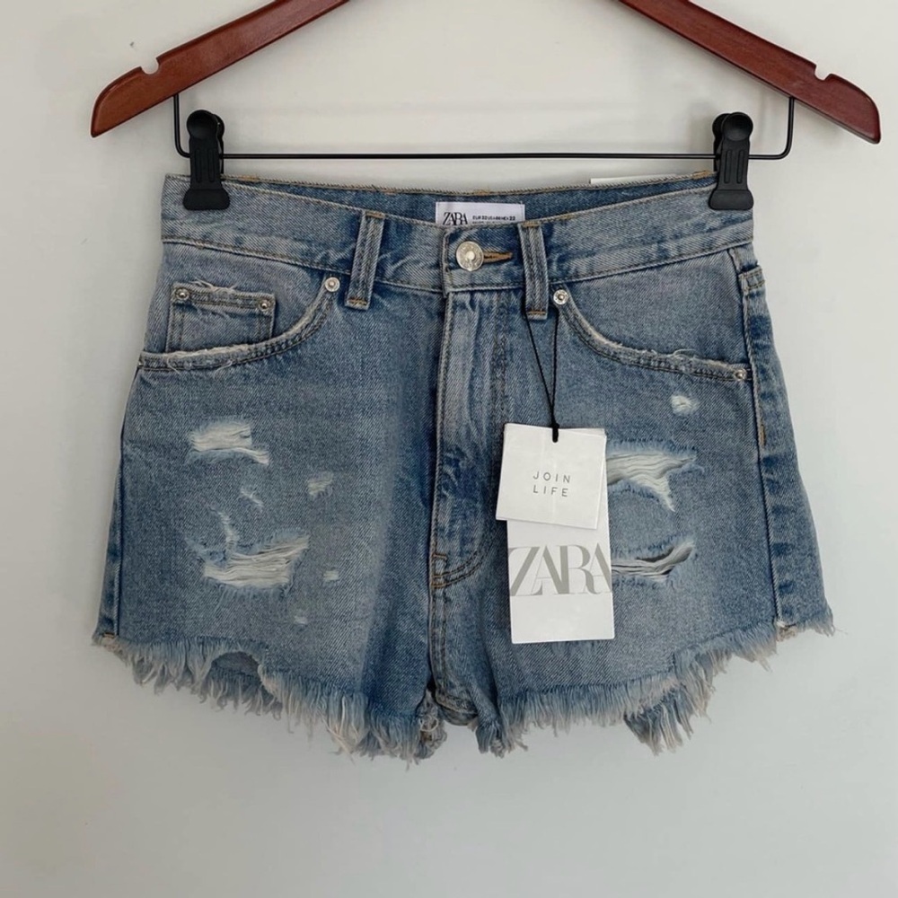 Zara Women's Distressed Blue Jean Shorts Size 00 NWT
